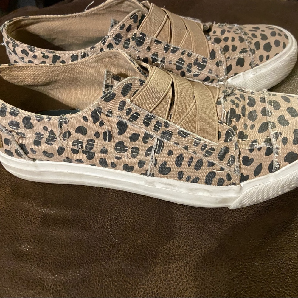 Casual Cheetah Tennis Shoes
